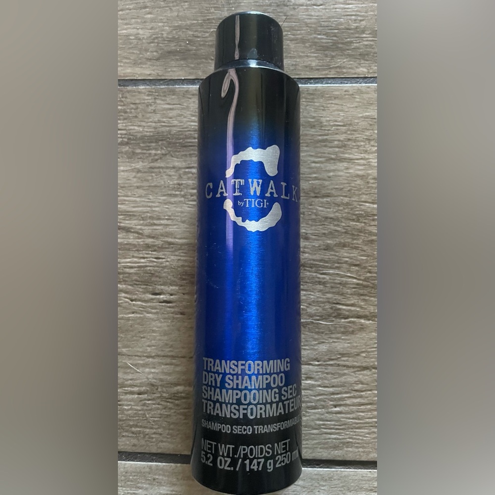 TIGI Catwalk Transforming Dry Shampoo - Blue